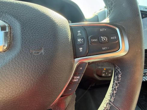 Used 2025 RAM 2500 Big Horn AWD/4WD image 16