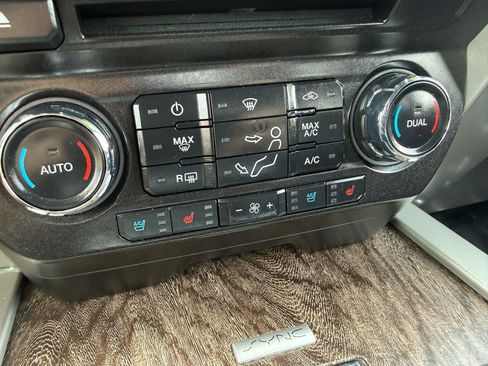 Used 2018 Ford F250 Lariat w/ Chrome Package AWD/4WD image 36