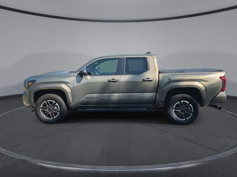 Certified 2025 Toyota Tacoma TRD Sport RWD image 5