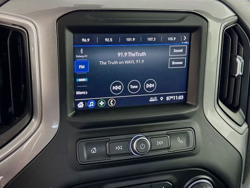 Used 2022 Chevrolet Silverado 1500 Custom image 19