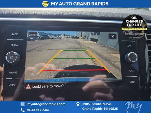 Used 2023 Volkswagen Atlas SEL R-Line AWD/4WD image 20