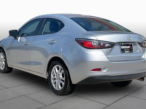 Used 2018 Toyota Yaris iA FWD image 12