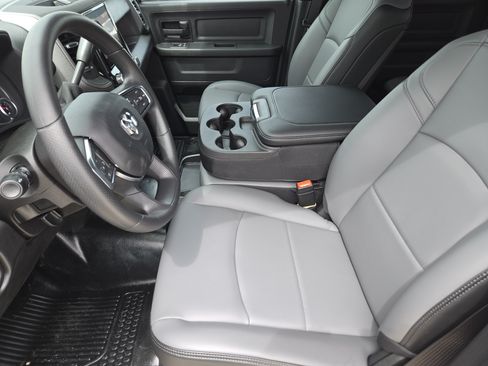 New 2026 RAM 3500 Tradesman AWD/4WD image 9