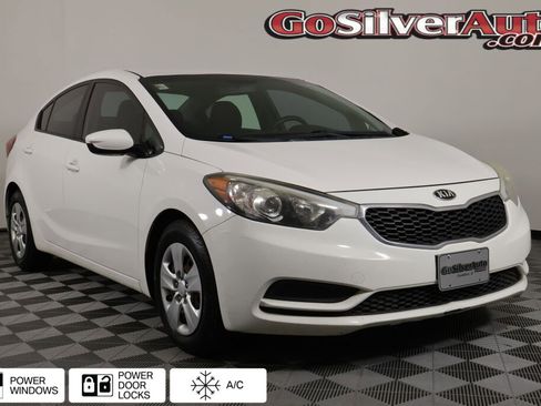 Used 2016 Kia Forte LX image 1