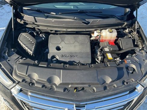 Used 2022 Chevrolet Traverse LT image 44