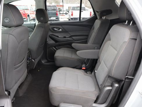 Used 2018 Chevrolet Traverse LT image 20