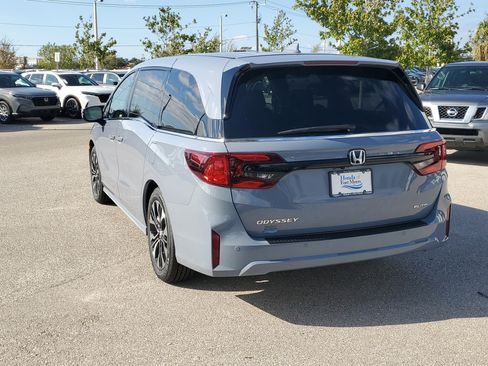 New 2026 Honda Odyssey Elite image 6
