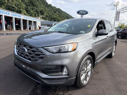 Used 2024 Ford Edge Titanium AWD/4WD image 16