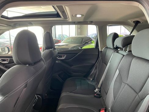 Used 2022 Subaru Forester Premium image 20