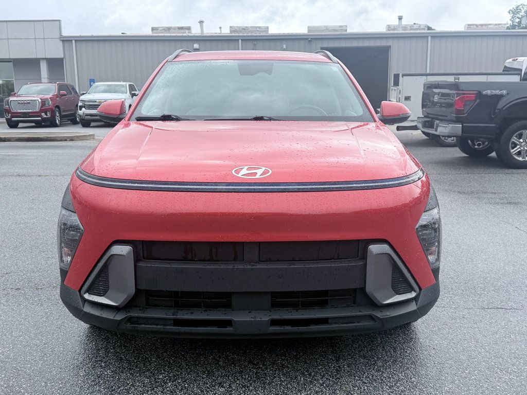 Used 2024 Hyundai Kona SEL FWD image 3