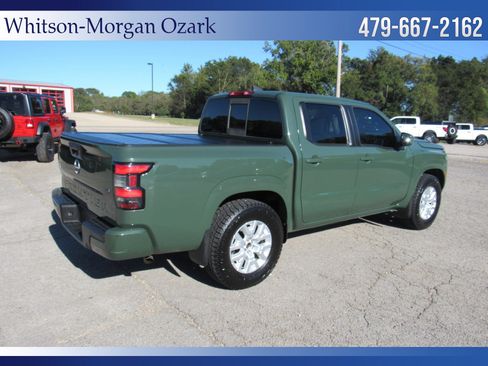 Used 2022 Nissan Frontier SV image 12