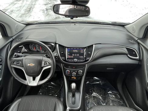 Certified 2022 Chevrolet Trax LT w/ Sport Edition image 12