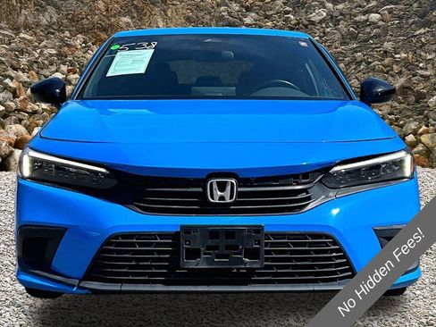 Used 2023 Honda Civic Sport image 3