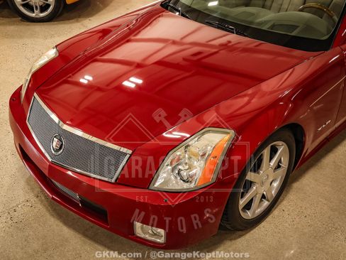 Used 2005 Cadillac XLR RWD image 41