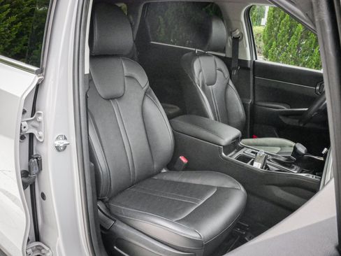 Used 2025 Kia Sorento S FWD image 33