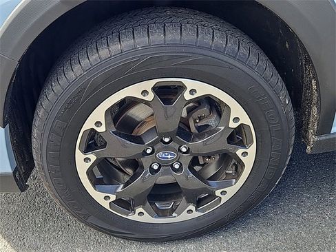 Used 2023 Subaru Crosstrek 2.0i image 7