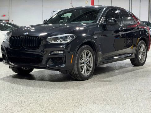 Used 2021 BMW X4 M40i w/ Executive Package image 2