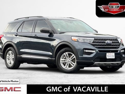 Used 2022 Ford Explorer XLT w/ Equipment Group 202A image 1