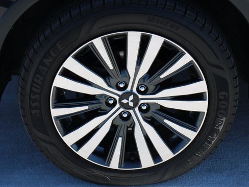 Used 2019 Mitsubishi Outlander SEL image 9