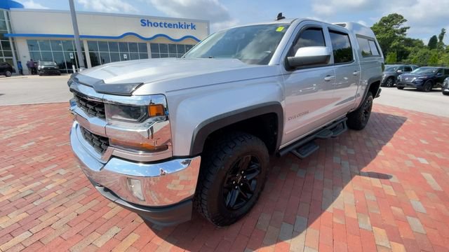 Used 2017 Chevrolet Silverado 1500 LT w/ All Star Edition AWD/4WD image 5