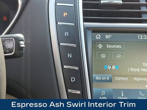 Used 2019 Lincoln Nautilus Reserve image 19