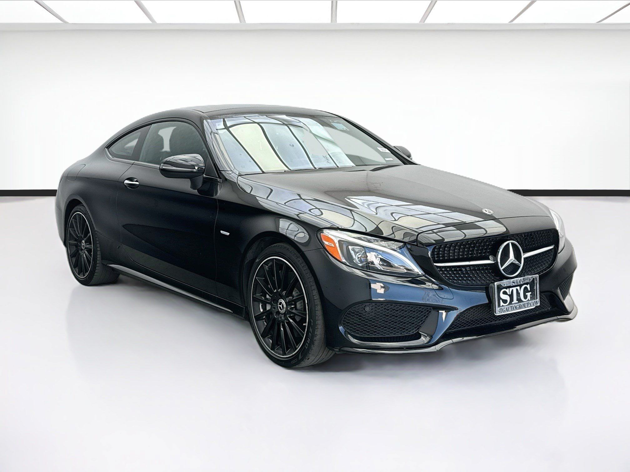 Used 2018 Mercedes-Benz C 300 Coupe image 3