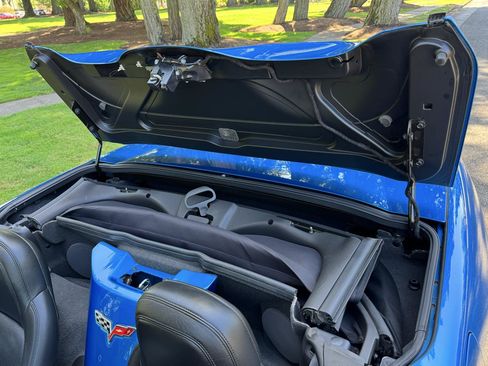 Used 2011 Chevrolet Corvette Convertible w/ Preferred Equipment Group RWD image 34