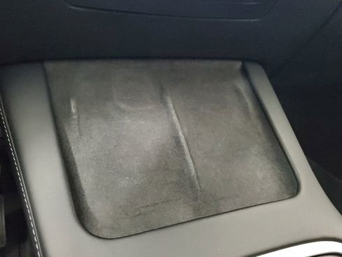 Used 2021 Tesla Model Y Long Range image 30