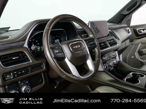 Used 2023 GMC Yukon SLT RWD image 4
