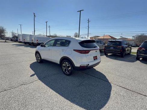 Used 2021 Kia Sportage EX AWD/4WD image 3