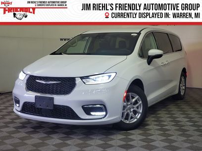 Used 2023 Chrysler Pacifica Touring-L