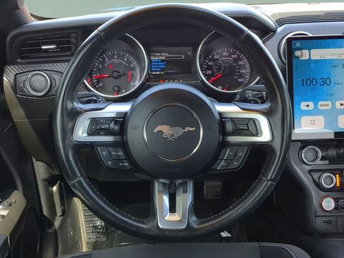 Used 2018 Ford Mustang Coupe RWD image 27