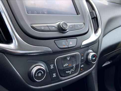 Used 2023 Chevrolet Equinox LT image 34