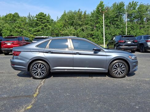 Used 2021 Volkswagen Jetta SE w/ SE Cold Weather Package FWD image 7