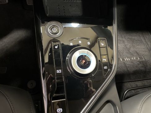 Used 2024 Kia Niro Wind FWD image 32