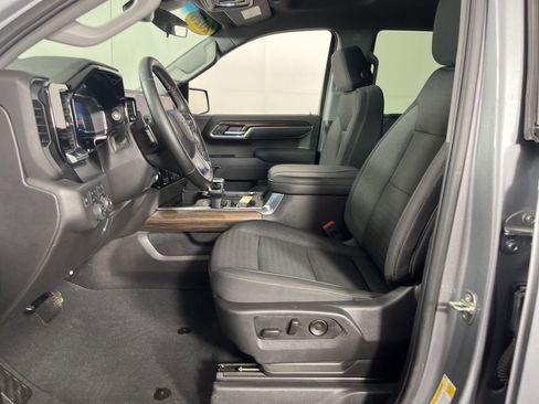 Certified 2025 Chevrolet Silverado 1500 RST AWD/4WD image 23