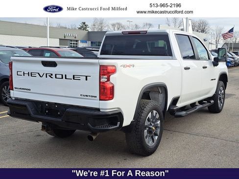 Used 2023 Chevrolet Silverado 2500 Custom w/ Custom Value Package image 5