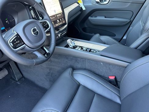 New 2026 Volvo XC60 T8 Ultra w/ Climate Package AWD/4WD image 9