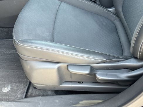 Used 2025 Buick Encore GX Preferred image 19