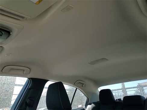 Used 2025 Toyota Corolla LE image 21