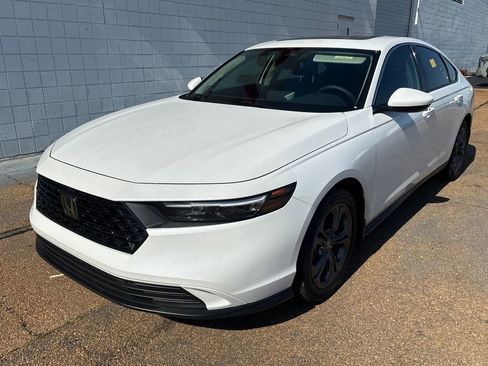 Used 2024 Honda Accord EX image 1