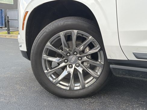 Used 2025 Cadillac Escalade Premium Luxury w/ Touring Package AWD/4WD image 16