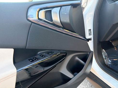 New 2026 BMW X3 xDrive30 w/ Premium Package image 24