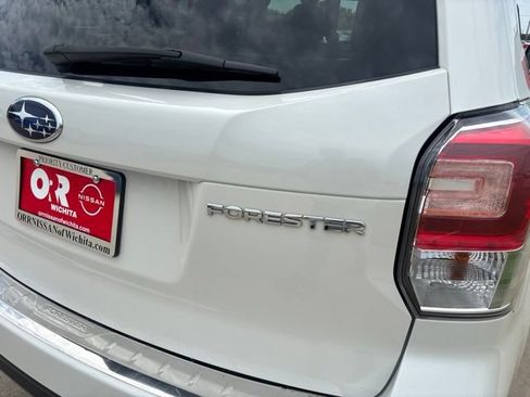 Used 2018 Subaru Forester 2.5i Touring AWD/4WD image 9