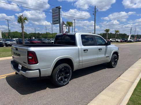 New 2026 RAM 1500 Big Horn AWD/4WD image 5
