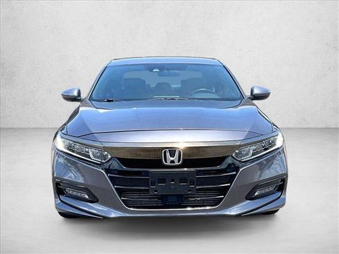 Used 2018 Honda Accord Sport image 3