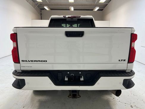 Used 2021 Chevrolet Silverado 2500 LTZ w/ LTZ Plus Package image 10