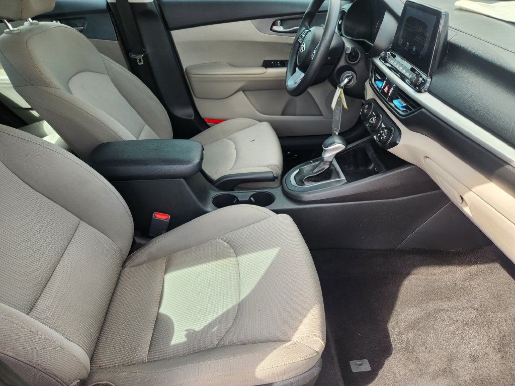 Used 2020 Kia Forte LXS FWD image 10