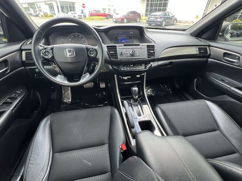 Used 2016 Honda Accord Sport image 2