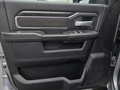 Used 2024 RAM 2500 Big Horn image 10